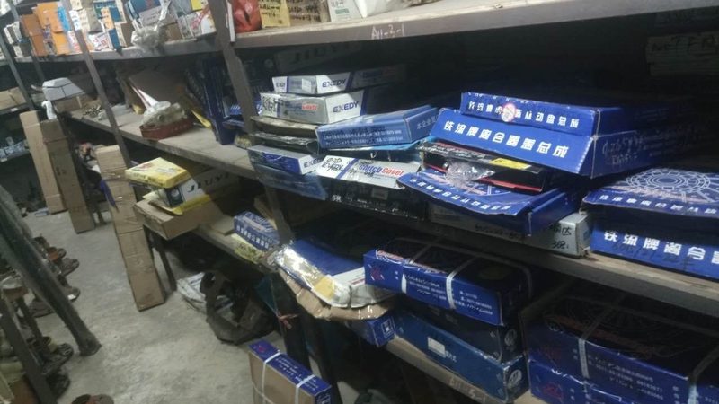 刹车片材质耐磨排名揭秘：如何选择最适合的刹车片